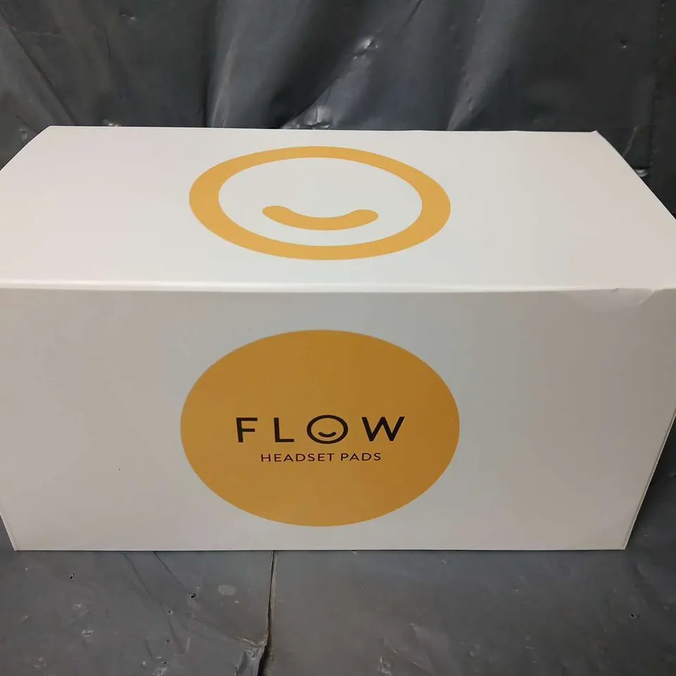 BOXED FLOW HEADSET PADS