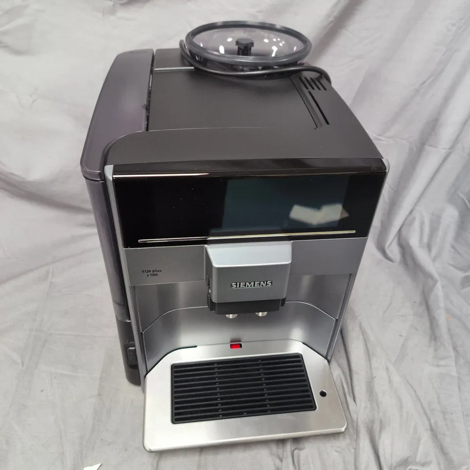 BOXED SIEMENS EQ6 BEAN TO CUP COFFEE MAKER 