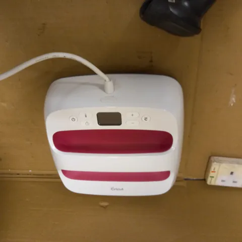 CRICUT EASY PRESS 2