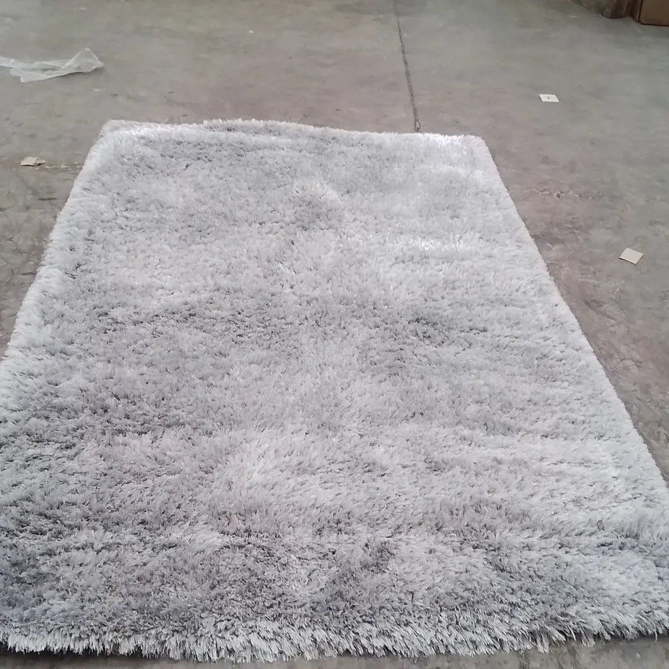 QUALITY DESIGNER AREA RUG - APPROXIMATELY 240CM X 170CM - SILVER