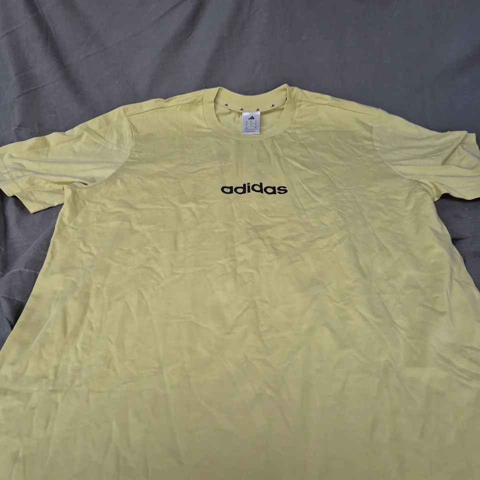 ADIDAS T-SHIRT – PALE YELLOW, UK XL