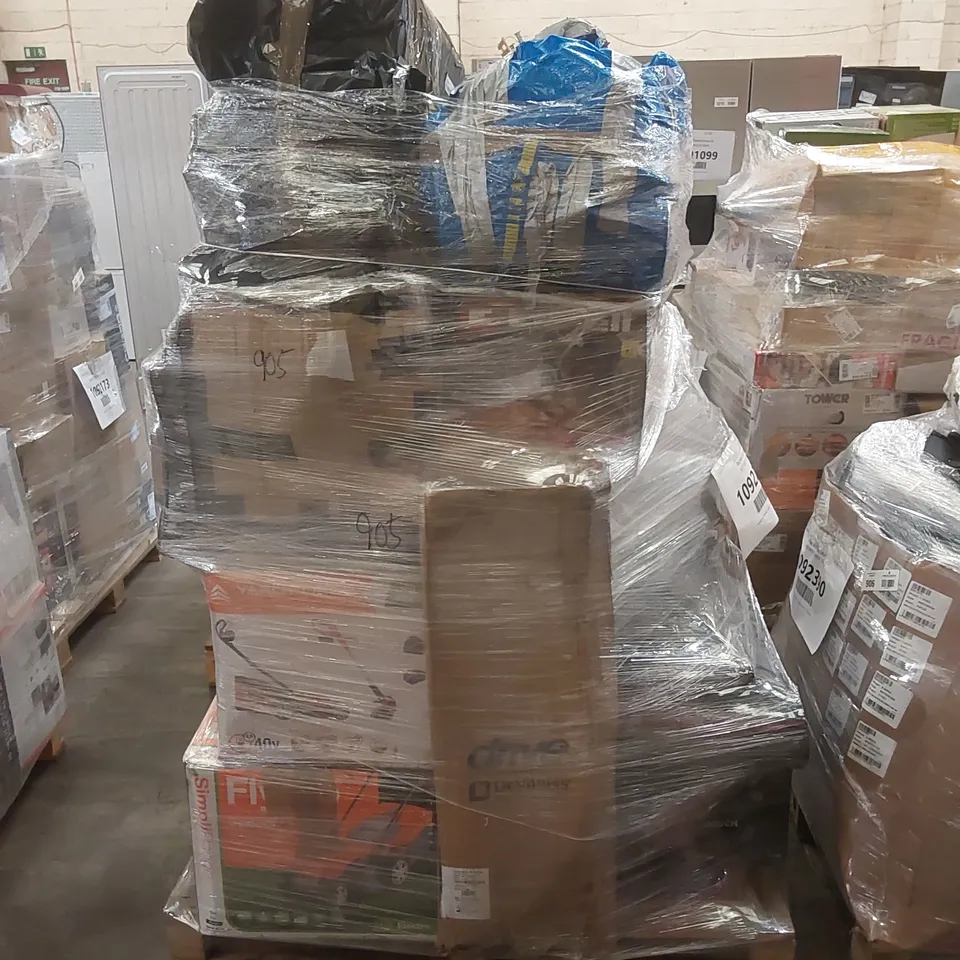 PALLET OF APPROXIMATELY 11 UNPROCESSED RAW RETURN HOUSEHOLD AND ELECTRICAL GOODS TO INCLUDE;