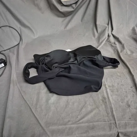 REASN SCULPT BUILT-IN SPORTS BRA – BLACK, UK 12 (US 8, EU 40)