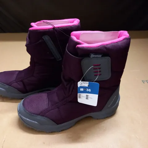 PAIR OF DECATHLON QUECHUA BURGHUNDY BOOTS - UK 3