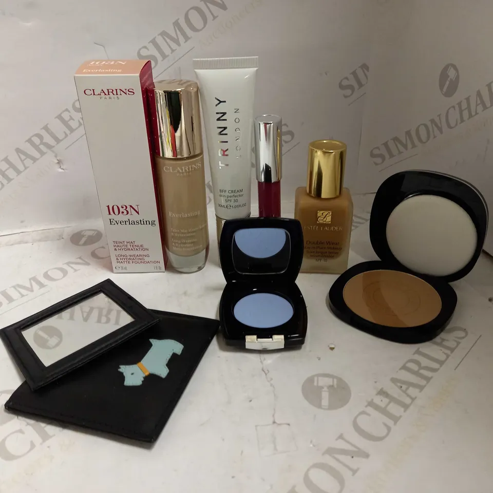 LOT OF 7 DESIGNER MAKE UP ITEMS, TO INCLUDE CLARINS, ESTEE LAUDER, ETC
