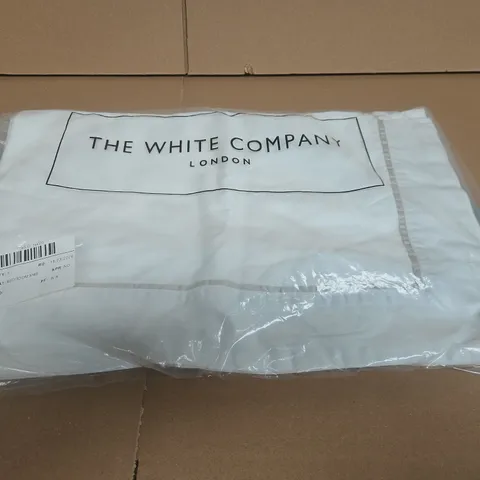 THE WHITE COMPANY FARLOW CUSHION – MINK, MEDIUM SQUARE, 50 X 50 CM