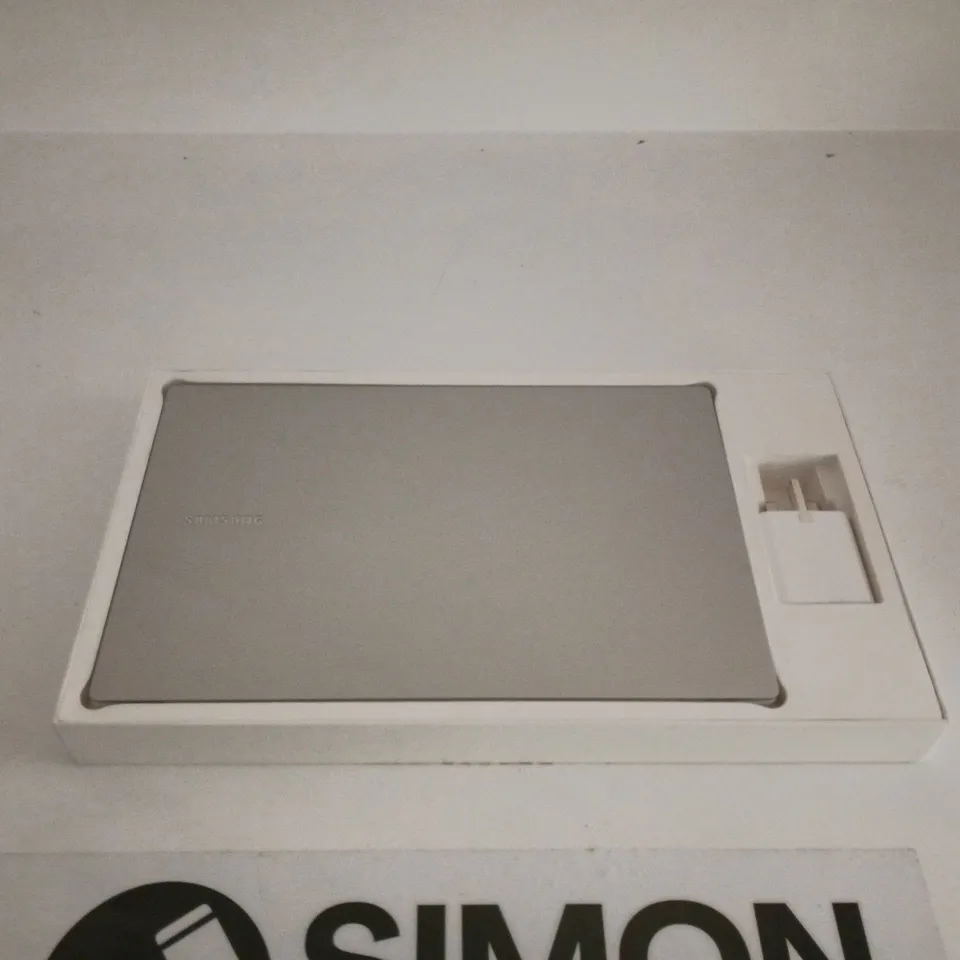 SAMSUNG GALAXY BOOK PRO BOXED WITH ACCESSORIES