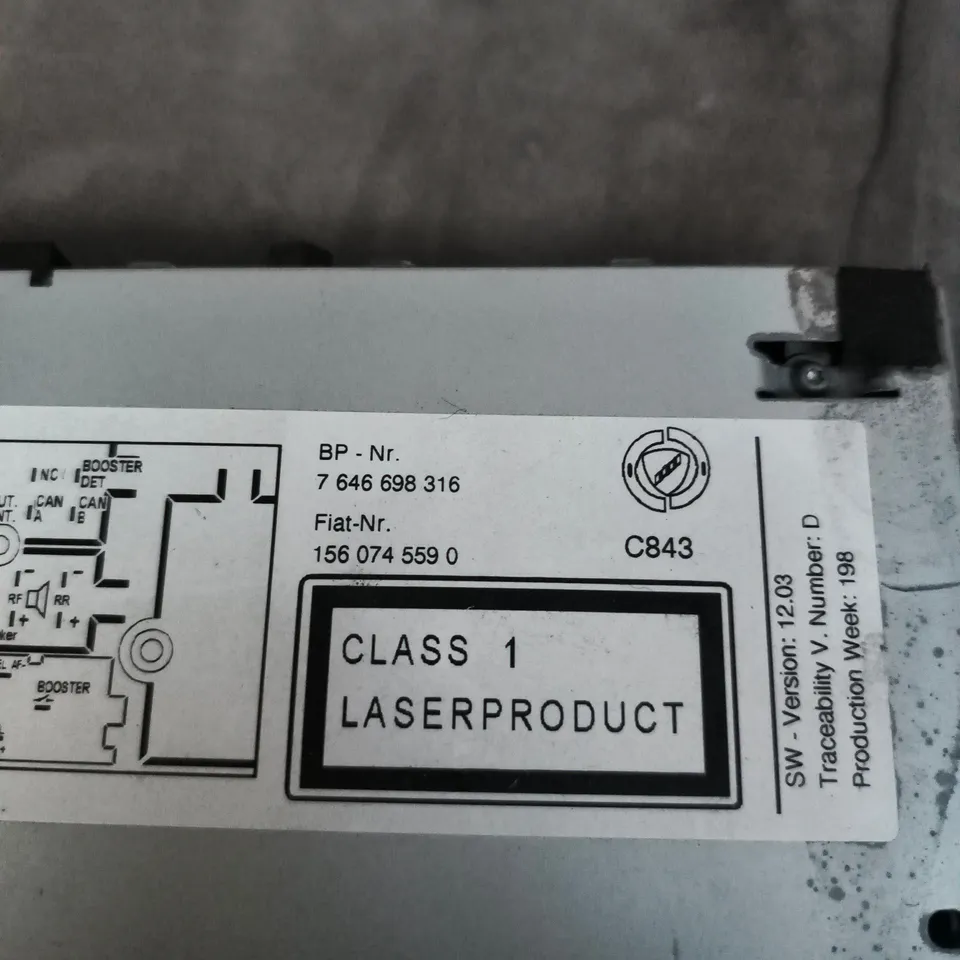 BLAUPUNKT CAR RADIO HEAD UNIT MP3 CD PLAYER (DIN)