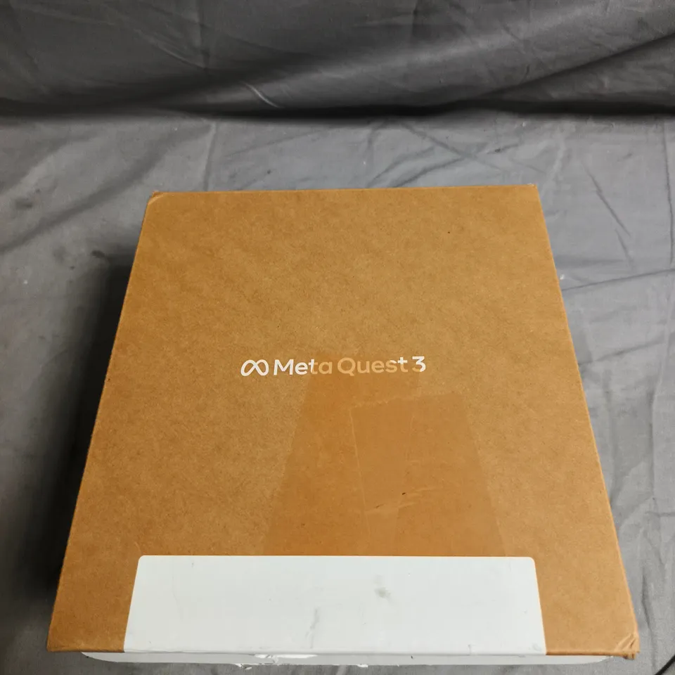 META QUEST 3 VR HEADSET – BOXED
