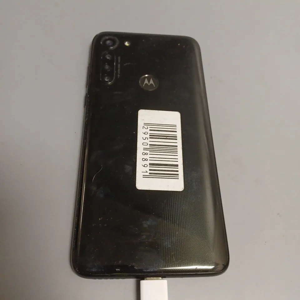 MOTOROLA MOTO G8 POWER