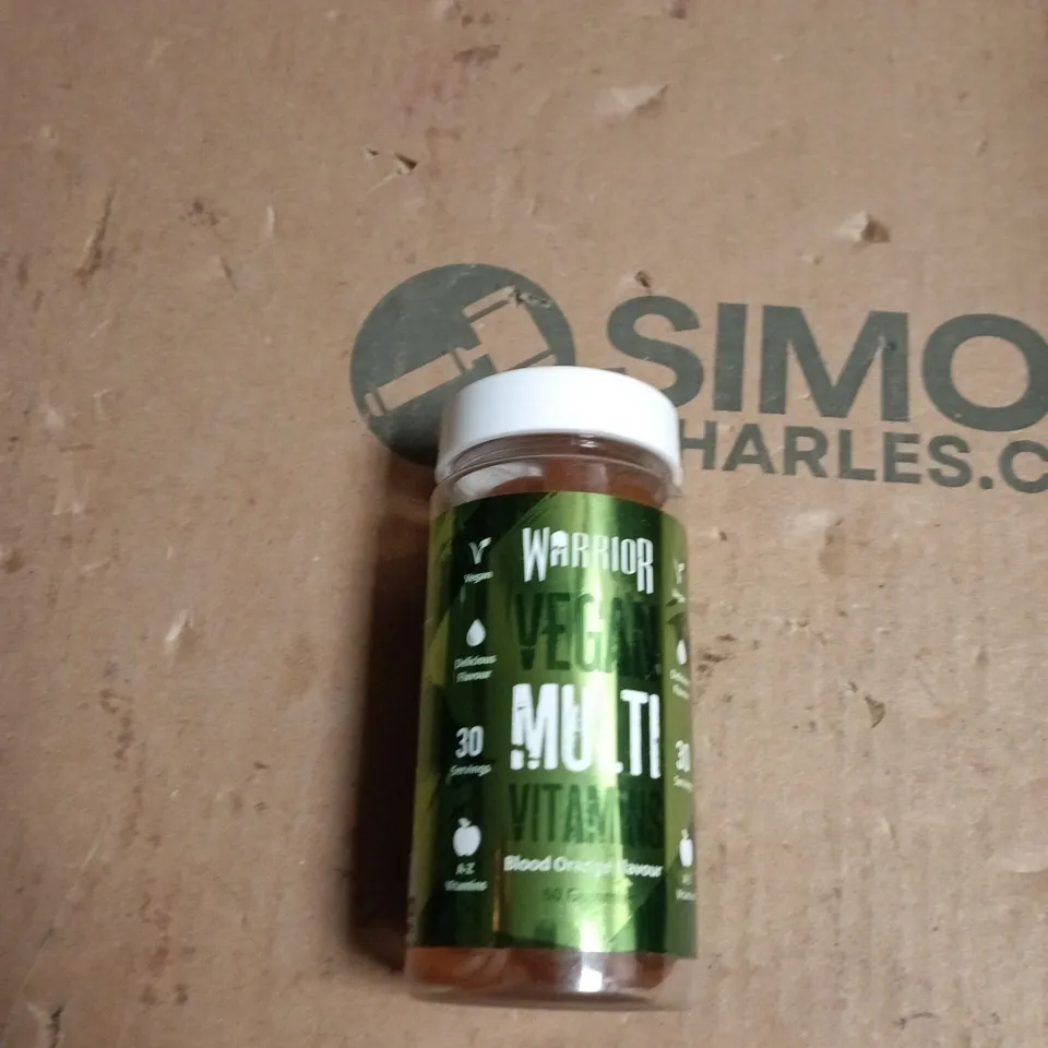APPROXIMATELY 10 ASSORTED VITAMINS AND SUPPLEMENTS INCLUDING CHEWABLE HAIR VITAMINS AND WARRIOR VEGAN MULTI VITAMINS 