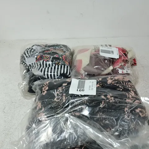 BOX OF APPROXIMATELY 18 ASSORTED CLOTHING ITEMS OF VARIOUS STYLES AND SIZES TO INCLUDE PINTUCK DRESS, BLACK TANKINI, FLORAL DRESS ETC