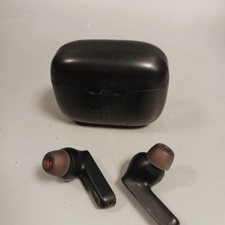 JBL TRUE WIRELESS EARPHONES & CHARGING CASE IN BLACK - MODEL UNSPECIFIED
