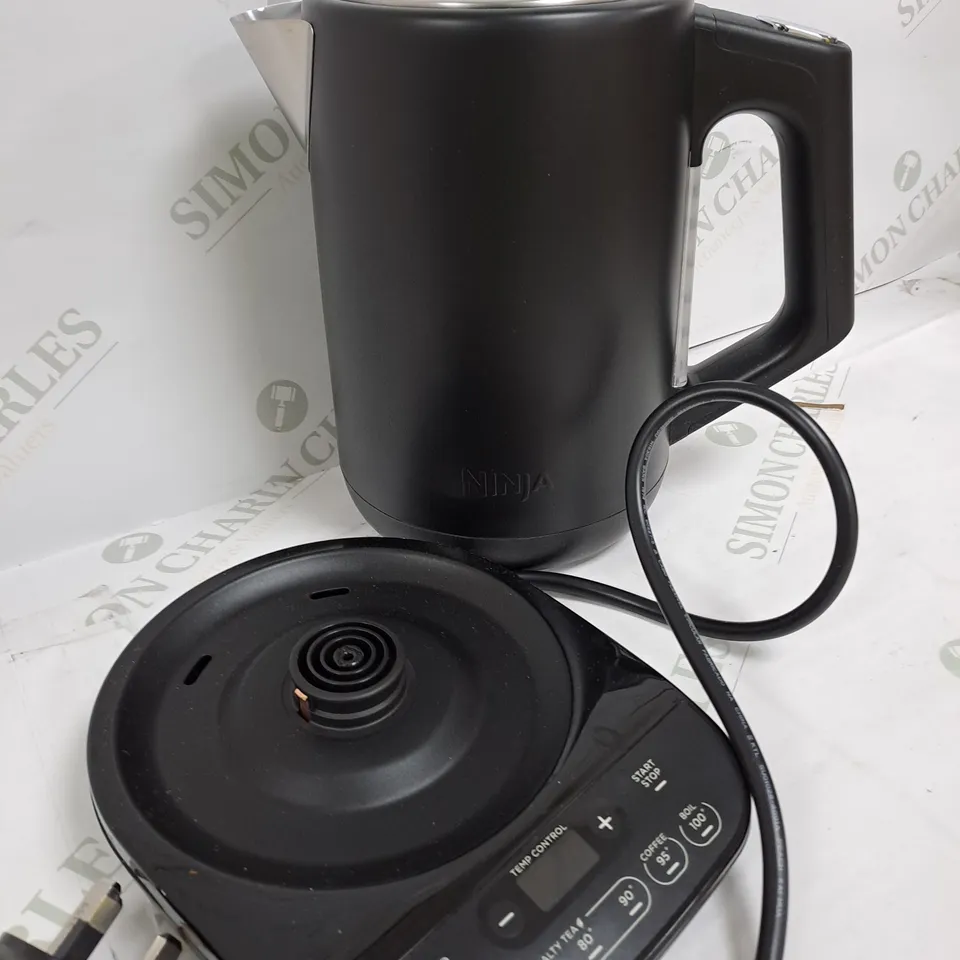 BOXED NINJA PERFECT TEMPERATURE KETTLE KT200UK