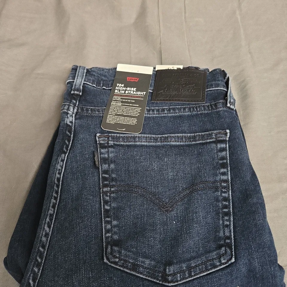 LEVIS STRAUSS 724 DENIM JEANS SIZE W32