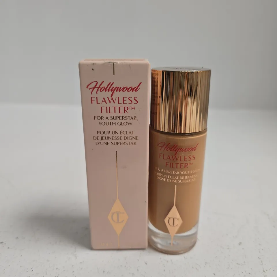 BOXED CHARLOTTE TILBURY HOLLYWOOD FLAWLESS FILTER – SHADE 5 TAN/DORÉ (30ML)
