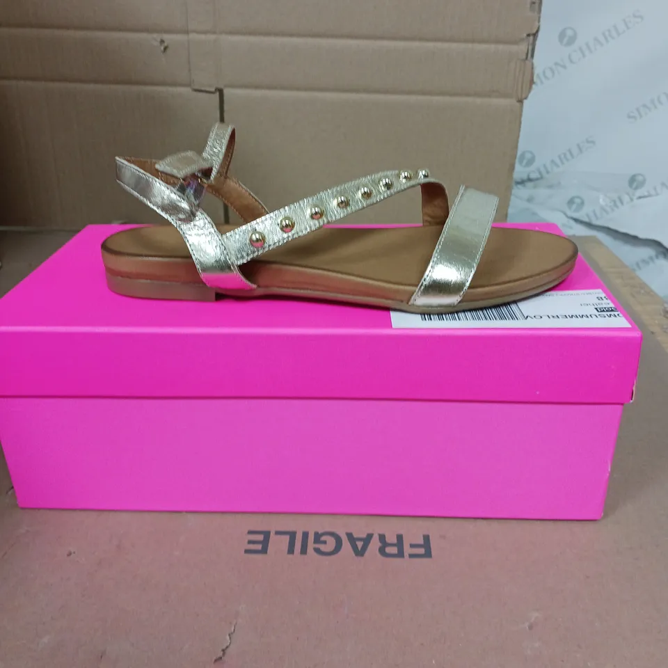 DANNII MINOGUE SUMMER LOVE SANDALS GOLD SIZE 5