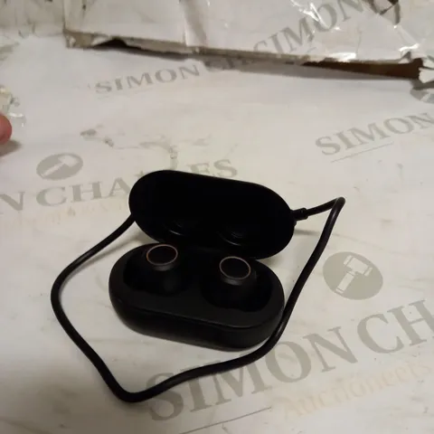 BLUETOOTH TRUE WIRELESS EARBUDS