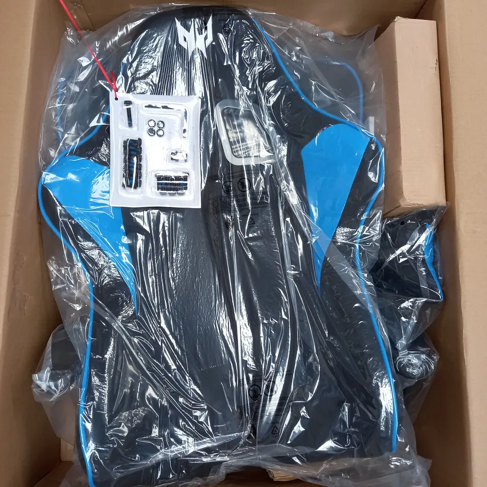 BOXED PREDATOR GAMING CHAIR IN BLUE/BLACK