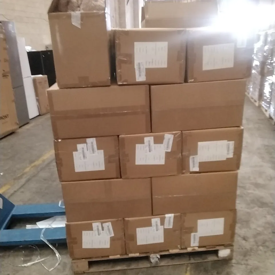 PALLET TO CONTAIN APPROXIMATELY 142 BRAND NEW DESIGNER CLOTHING ITEMS TO INCLUDE; SNUGGLE TOP CREAM, SNUGGLE TOP MUSHROOM