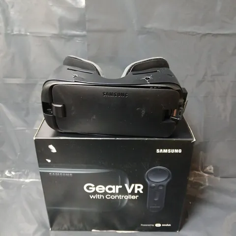BOXED SAMSUNG GEAR VR 