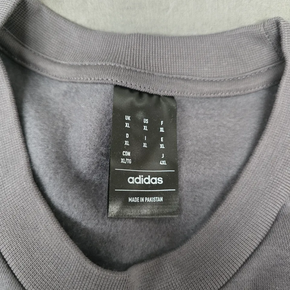 ADIDAS GREY SWEATSHIRT – UK XL
