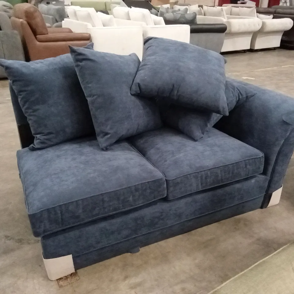 5 x ASSORTED DESIGNER SOFA PARTS AND PIECES