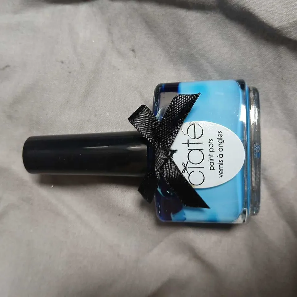 BOX OF APPROXIMATELY 360 CIATÉ LONDON PAINT POTS NAIL POLISH – HOLIDAY BLUES (BLUE) –NO EXPIRY DATE SHOWN 