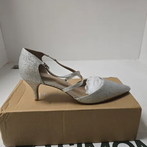 WHERES THAT FROM WOMENS GLITTER SHOES UK 7 BOXED