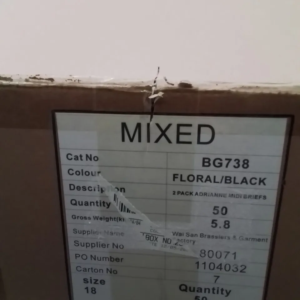 BOXED BRAND NEW APPROXIMATELY 50 2PK ADRIANNA BRIEF BLACK AND FLORAL SIZE 18
