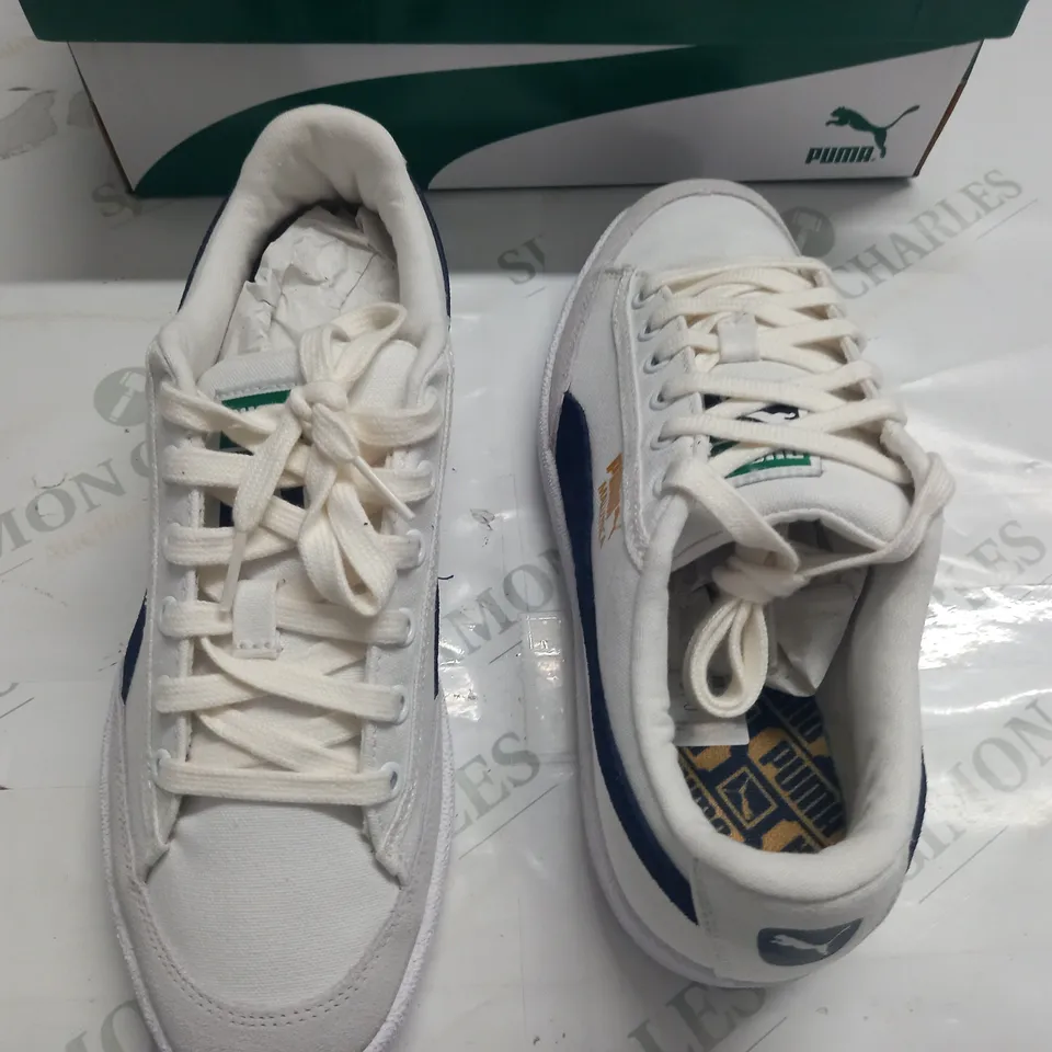 BOXED PAIR OF PUMA MALLORCA CANVAS TRAINERS IN WHITE/BLUE - UK 7