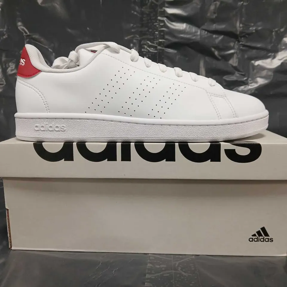 BOXED PAIR OF ADIDAS ADVANTAGE SHOES IN WHITE/RED SIZE UK 8.5