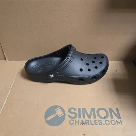 CROCS CLASSIC BLACK CLOG – UK 10