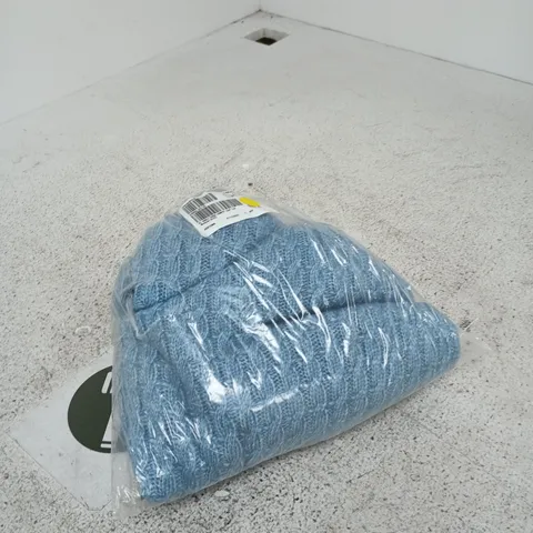 CABLE KNIT HOOD JUMPER – SOFT TEAL, MEDIUM (SIZE M)