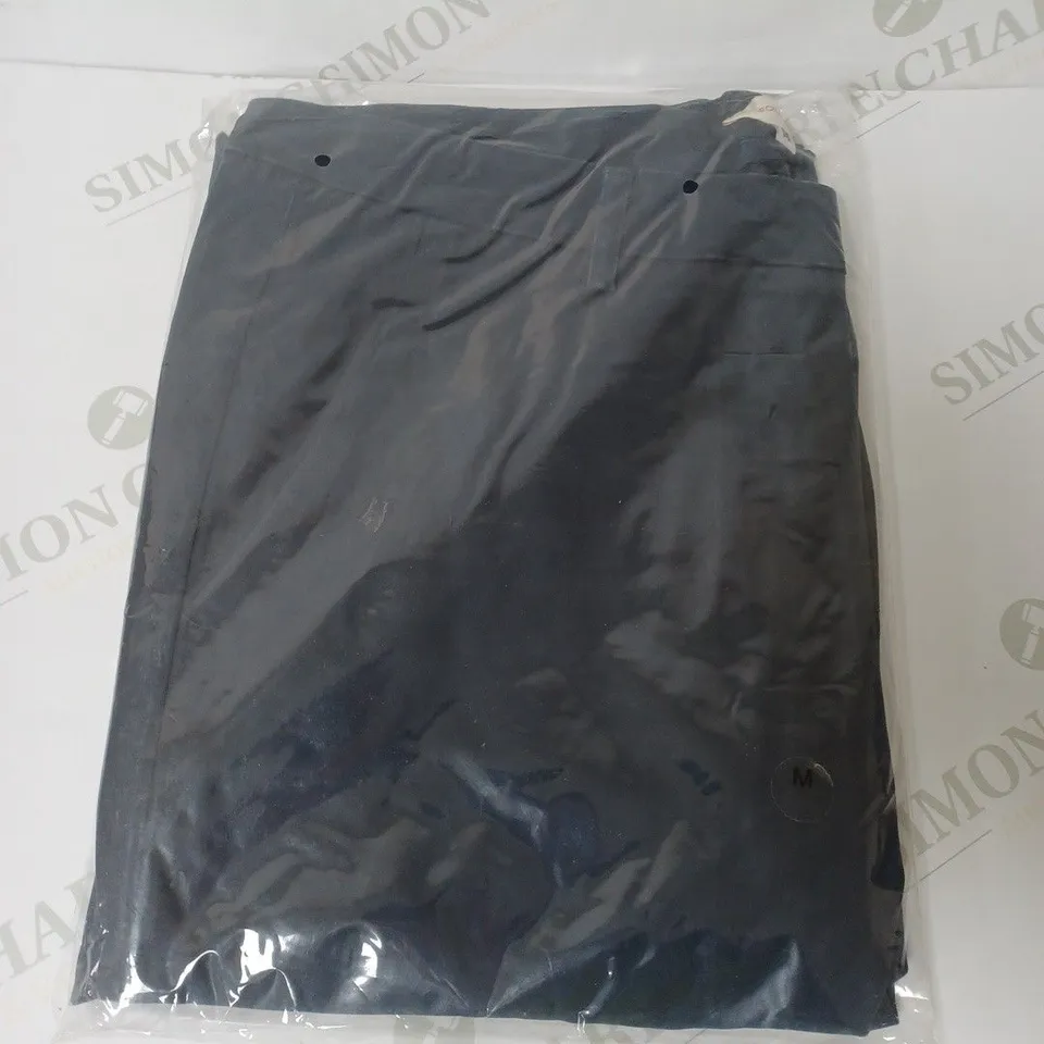 SEALED SET OF 3 BRAND NEW CORPORATIVE STYLE NAVY CHINOS - MEDIUM
