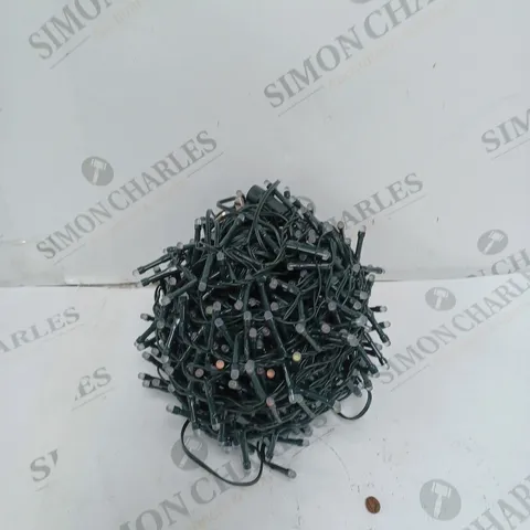 SET OF 760 GLOW-WORM CHRISTMAS LIGHTS IN PINK AND WHITE