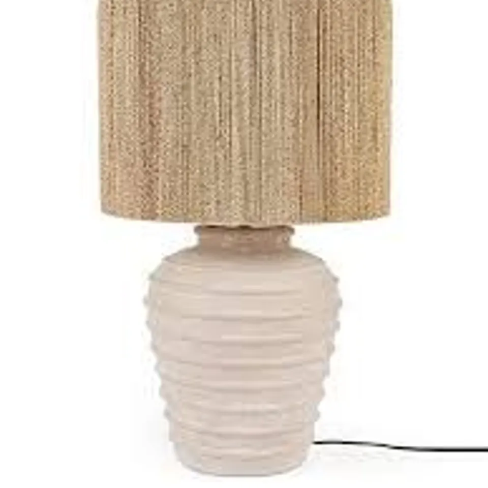 MK RIBBED CERAMIC URN TABLE LAMP