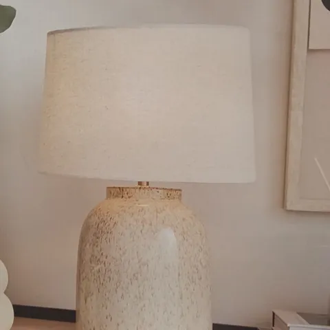 BOXED AMALFI TABLE LAMP