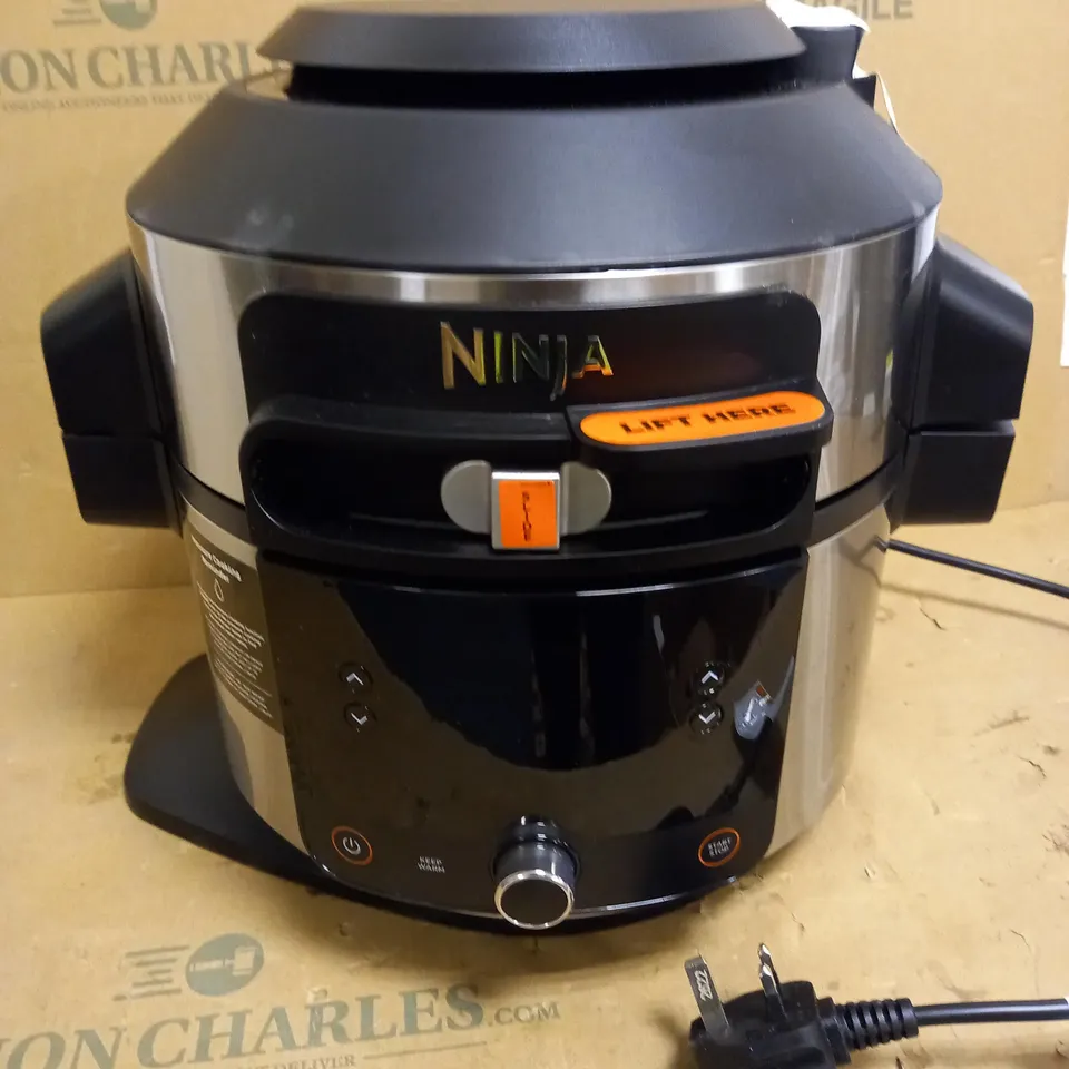 NINJA FOODI SMARTLID MULTI-COOKER