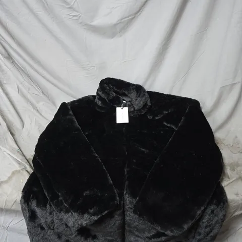 BOX OF APPROXIMATELY 14 X TAMSY CLOTHING ITEMS