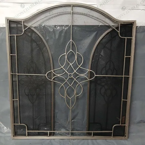 DILBAR AILVERTHREE-FOLD FIRESCREEN - COLLECTION ONLY