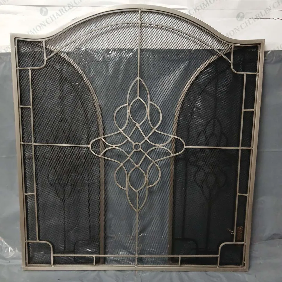 DILBAR AILVERTHREE-FOLD FIRESCREEN - COLLECTION ONLY