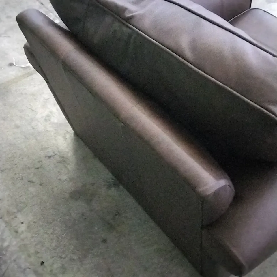 QUALITY DESIGNER LOUNGE CO ARMCHAIR IN CHOCOLATE BROWN LEATHER