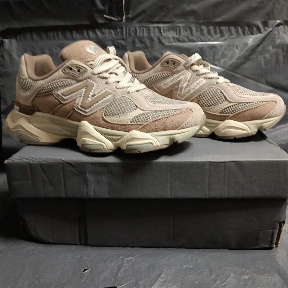 BOXED PAIR OF NEW BALANCE 9060 TRAINERS IN BROWN/MULTI SIZE UK 5.5