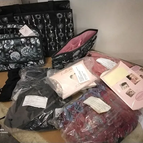TRAY OF ASSORTED ITEMS, INCLUDING HAIR SCRUNCHIES, ORGANISERS & CLOTHING ITEMS