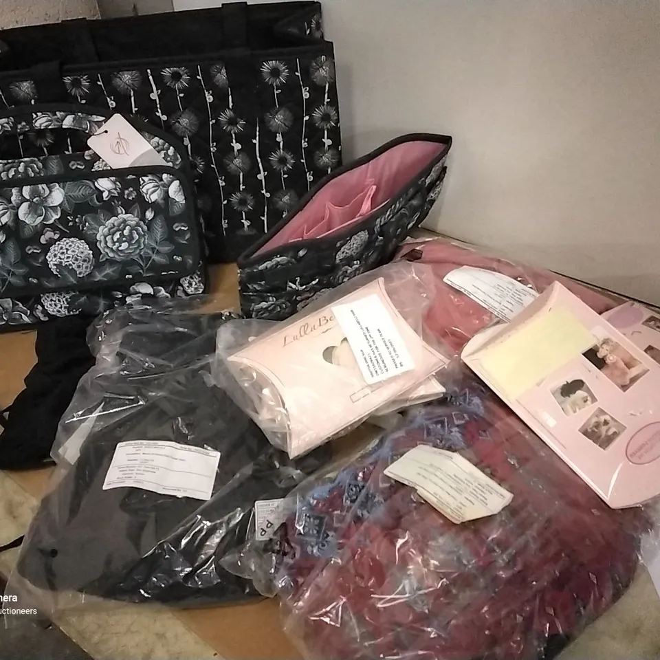 TRAY OF ASSORTED ITEMS, INCLUDING HAIR SCRUNCHIES, ORGANISERS & CLOTHING ITEMS