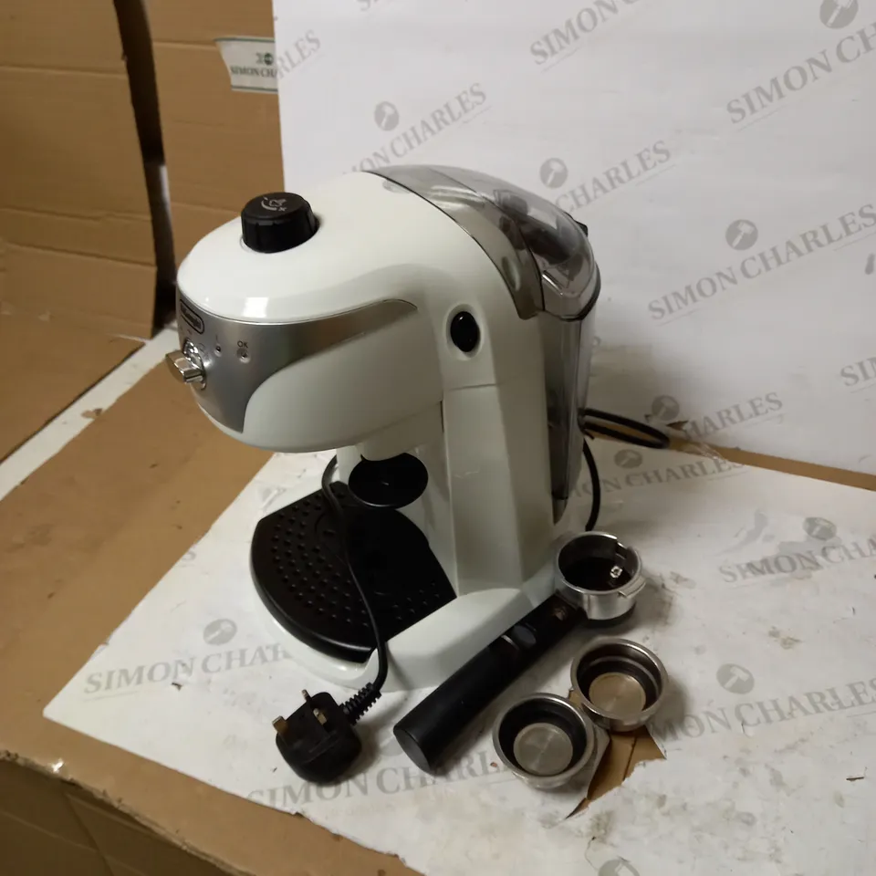 DE'LONGHI TRADITIONAL PUMP ESPRESSO & CAPPUCCINO COFFEE MACHINE