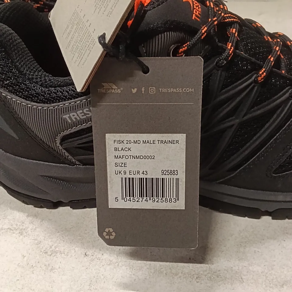 TRESPASS FISK 20-MD MALE TRAINER – BLACK, UK 9