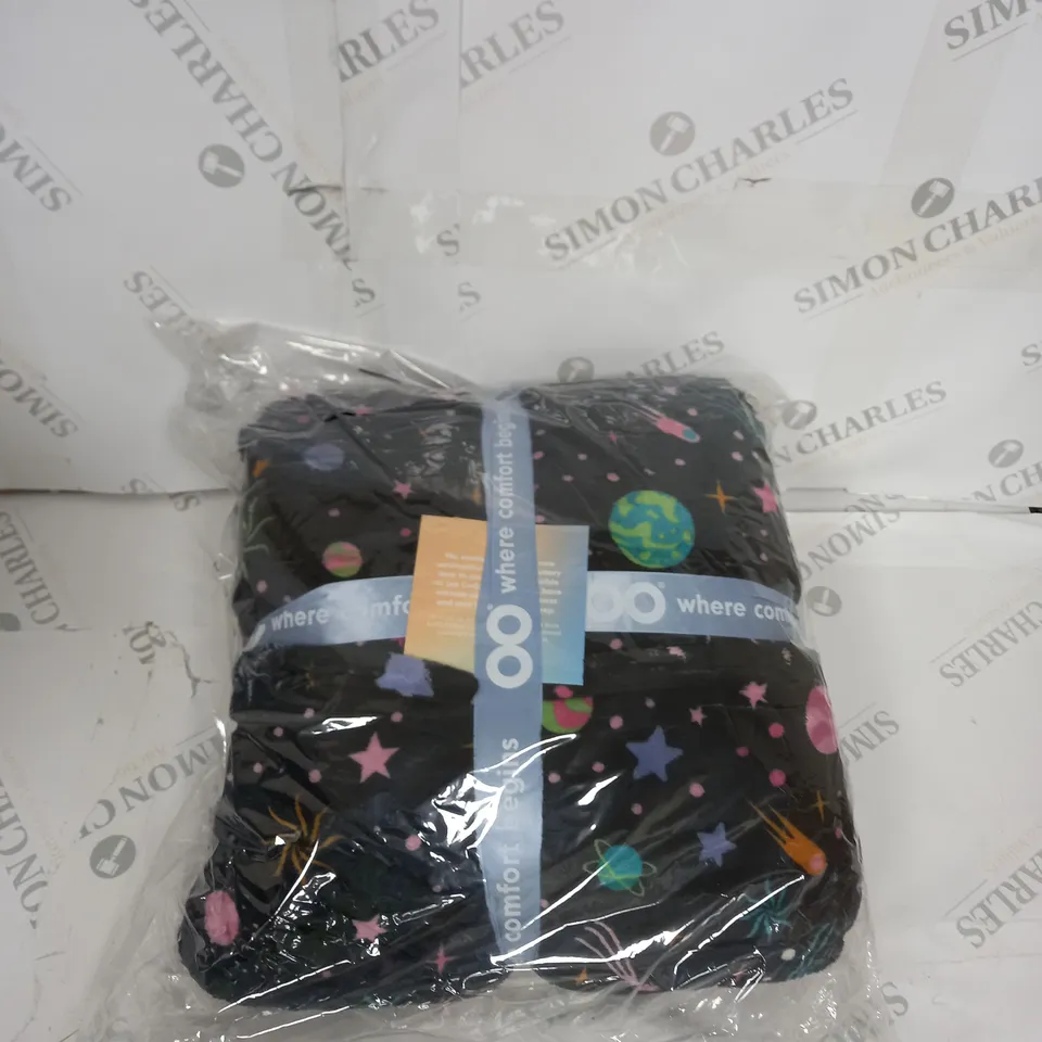 OODIE HOODED OVERSIZED BLANKET - SPACE PATTERN 