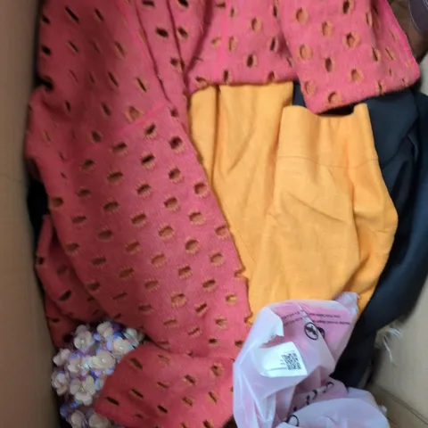 BOX OF APPROXIMATELY 15 ASSORTED CLOTHING ITEMS TO INCLUDE:NEXT RAINCOAT